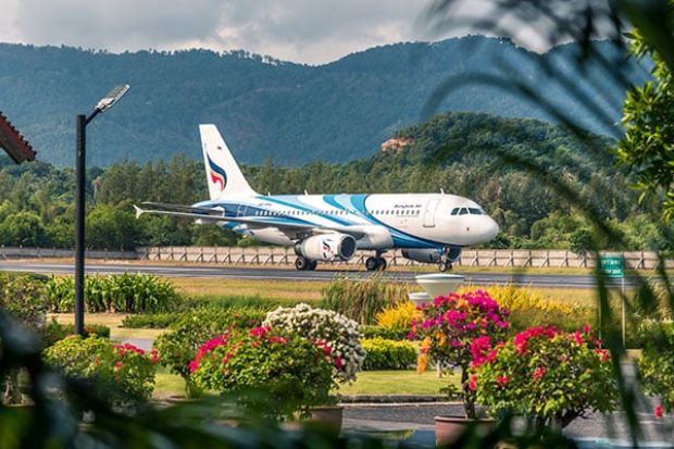 Những điều lưu ý khi du lịch đảo Koh Samui Thái Lan - Máy bay